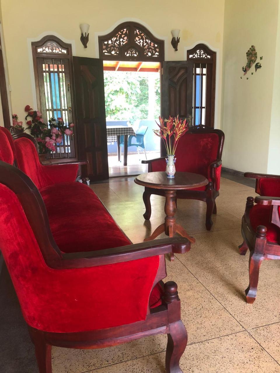 Tiny Royal Palace Unawatuna Dış mekan fotoğraf