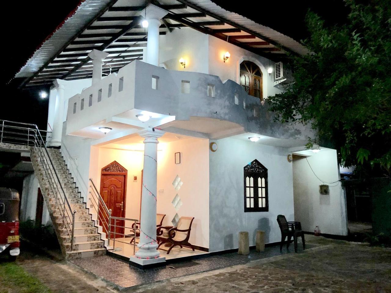 Tiny Royal Palace Unawatuna Dış mekan fotoğraf